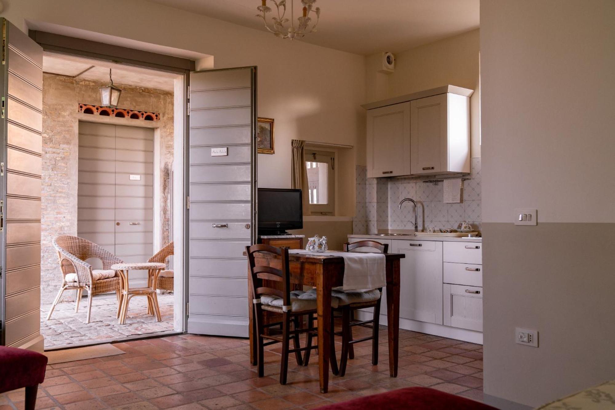 Il Pignocco Country House 산타 베네란다 객실 사진
